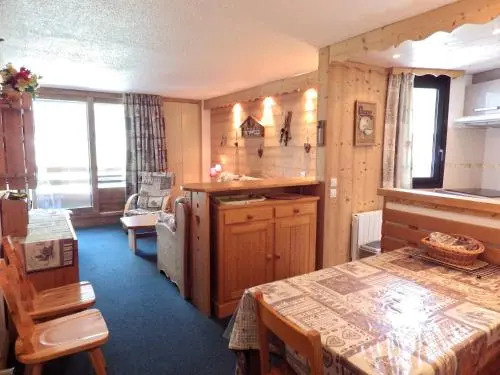 Apartment Appartement 6 Personnes Avec Cuisine ÉquipÉe Aux MÉnuires