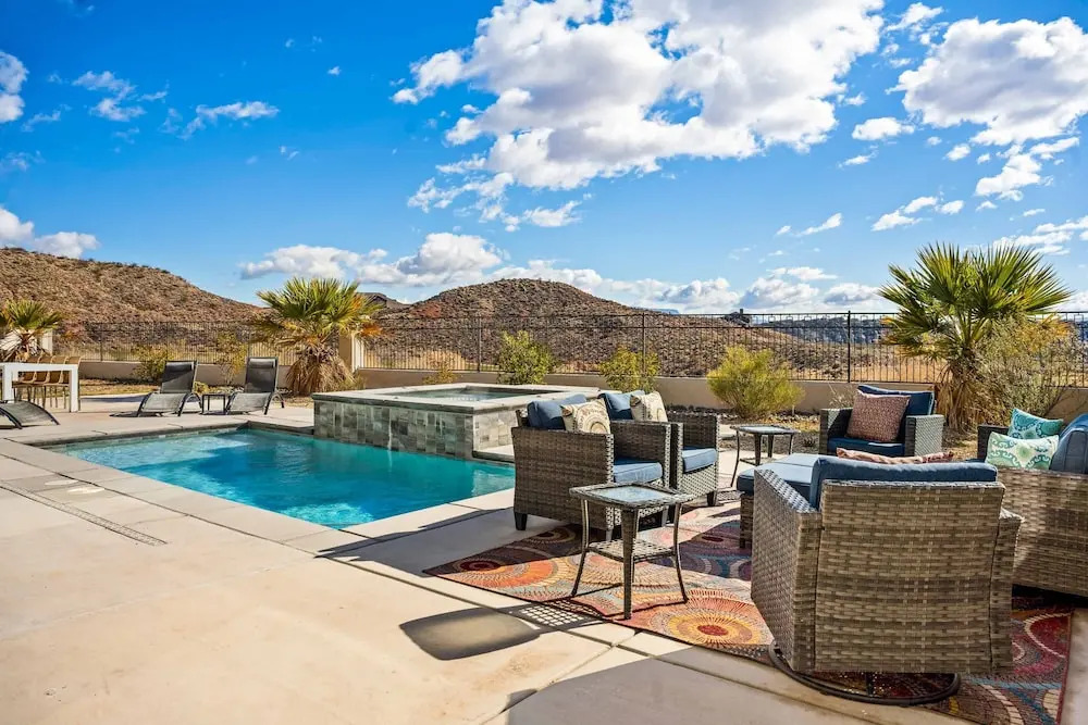 Perfectly On Par 7 Bedroom Home