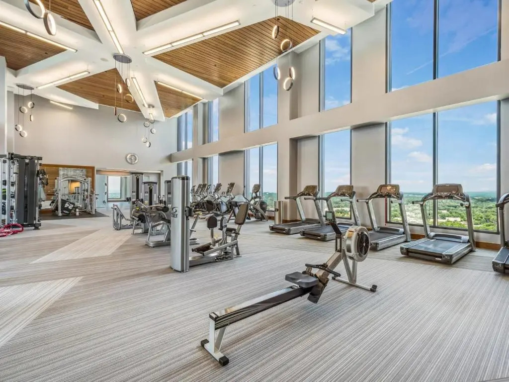 Global Luxury Suites at Reston Town Center