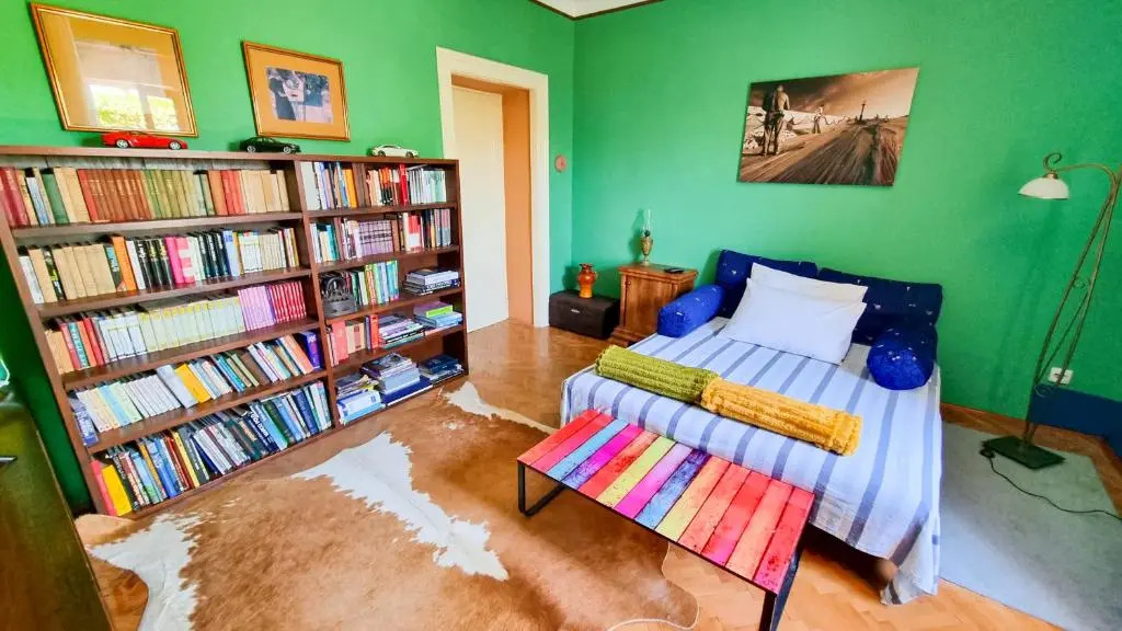 Apartment Zuzi with garden, 300m to the beach