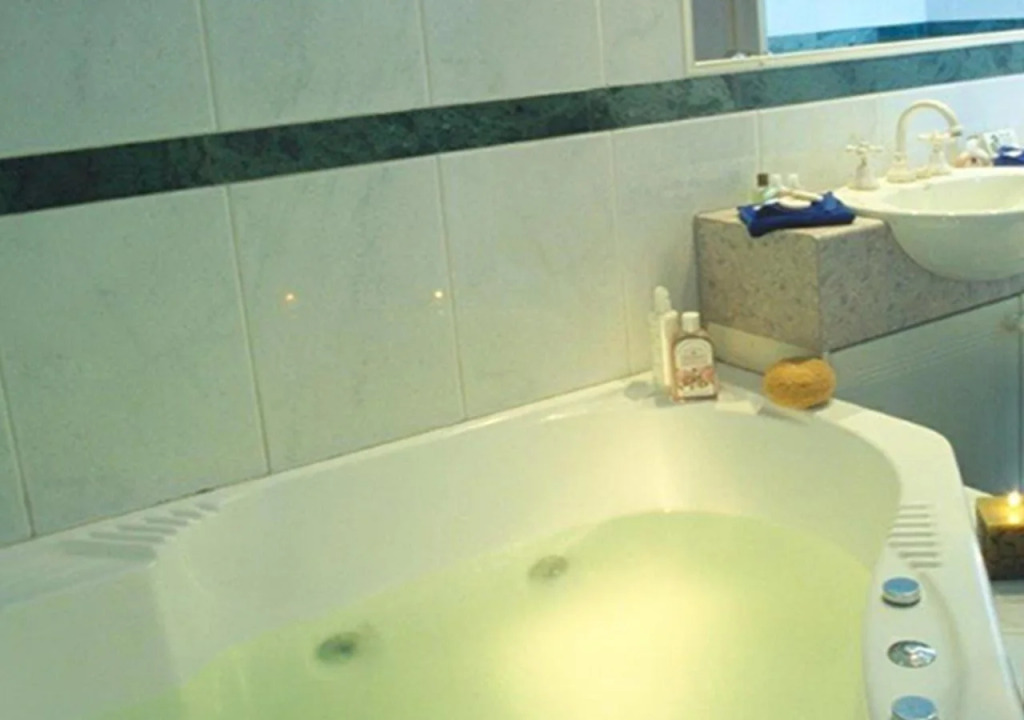 Best Western Plus The Tudor Box Hill