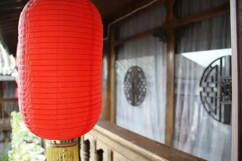 Lijiang Yunmuwan provides breakfast and afternoon tea, offers free airport shuttle service, The hotel provides a platform for visiting the ancient city and Yulong snow