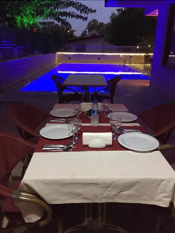 Otel Bir