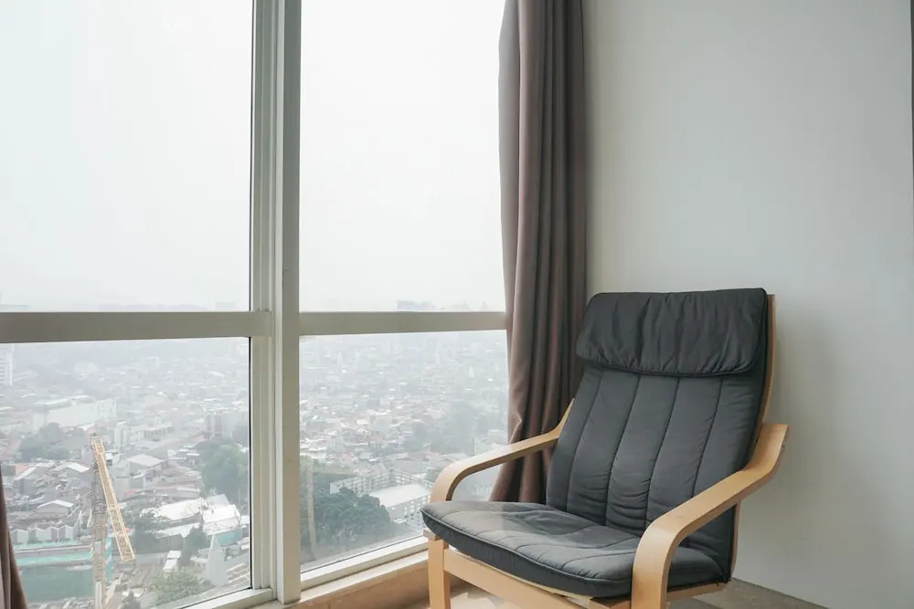 Minimalist And Strategic Studio Room At Menteng Park Apartment