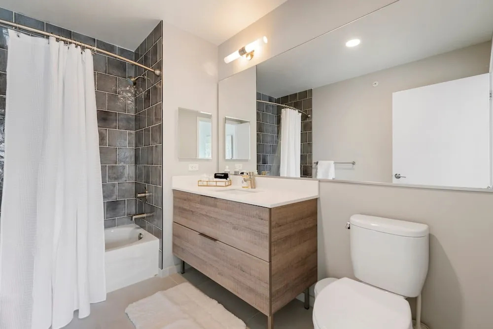 Group Hub 3 Designer 2BR Steps to Mag Mile