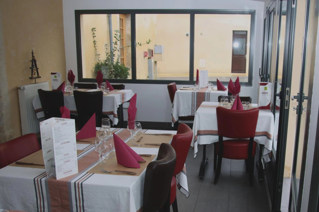 Logis hôtel restaurant Auberge de la Cloche
