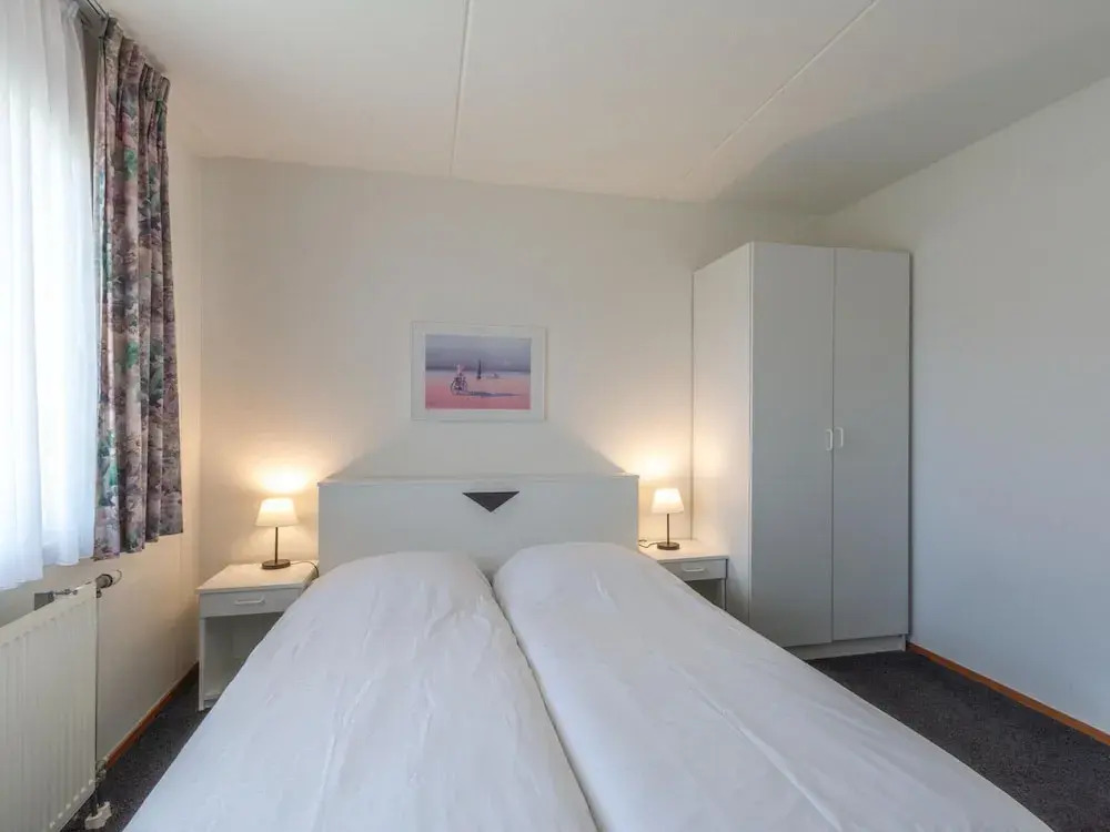Spacious Holiday Apartment for 4 People