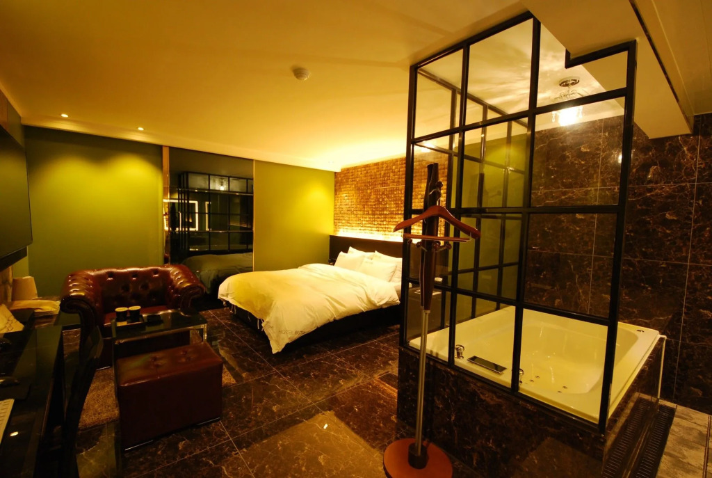 Hotel BUTI &