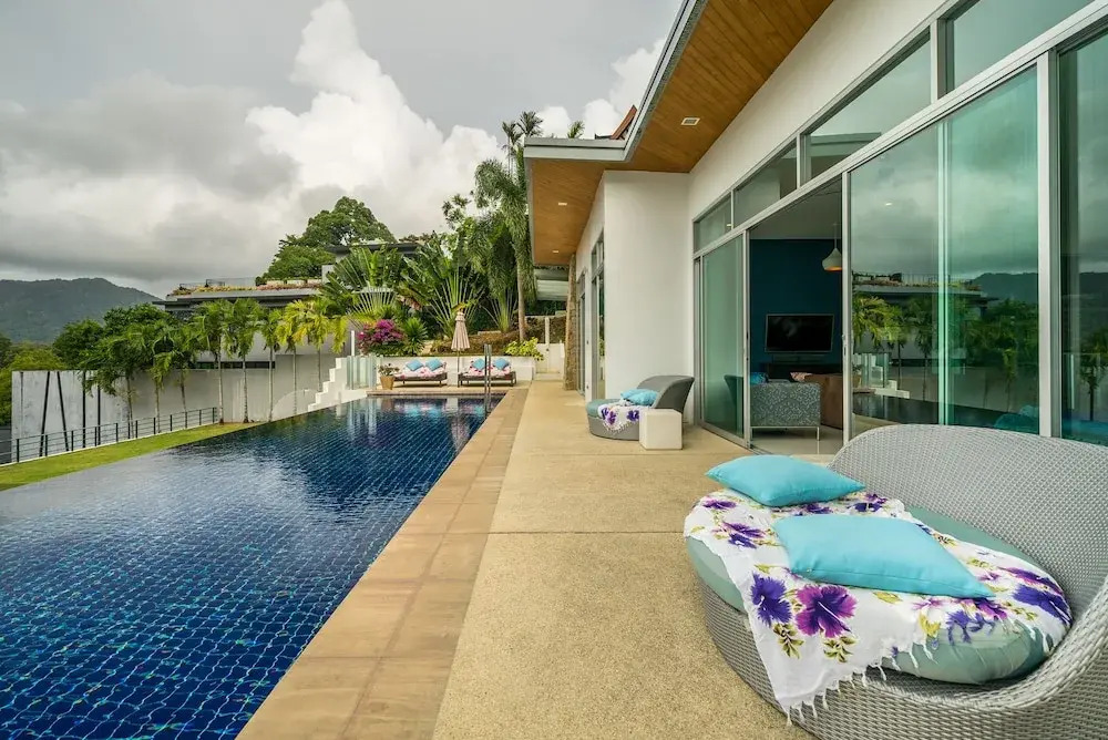 Parinda Villa in Naka Hills