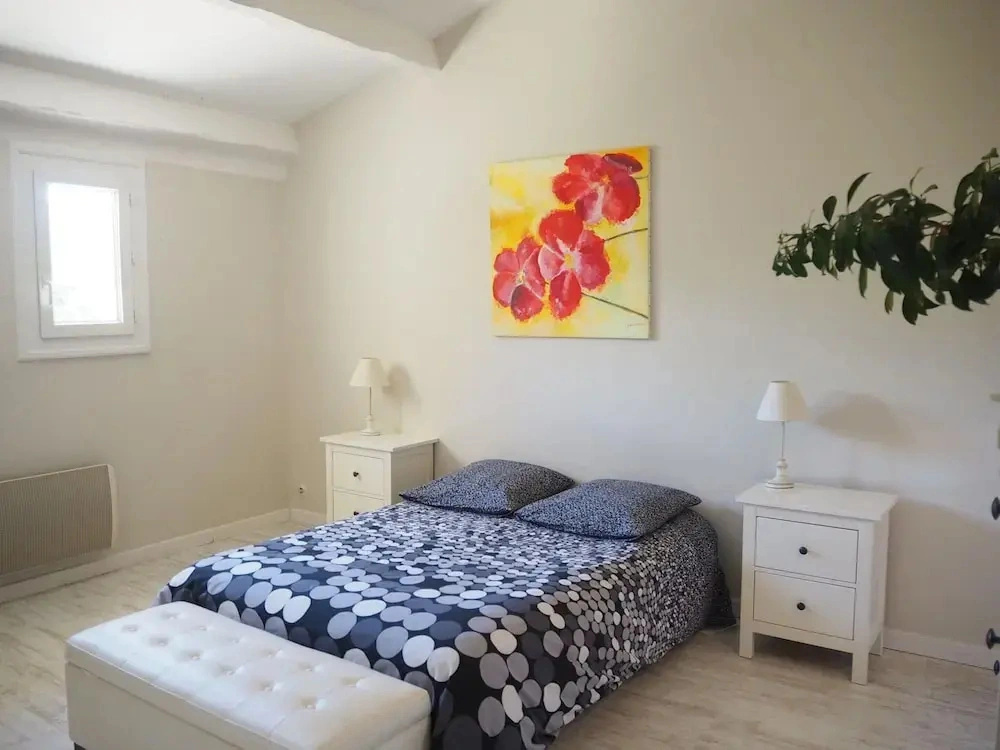 Holiday Home in Villes-sur-auzon With Pool