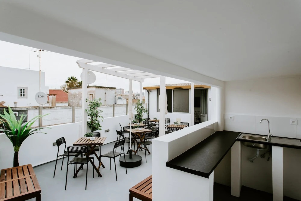 DREAMS HOUSE