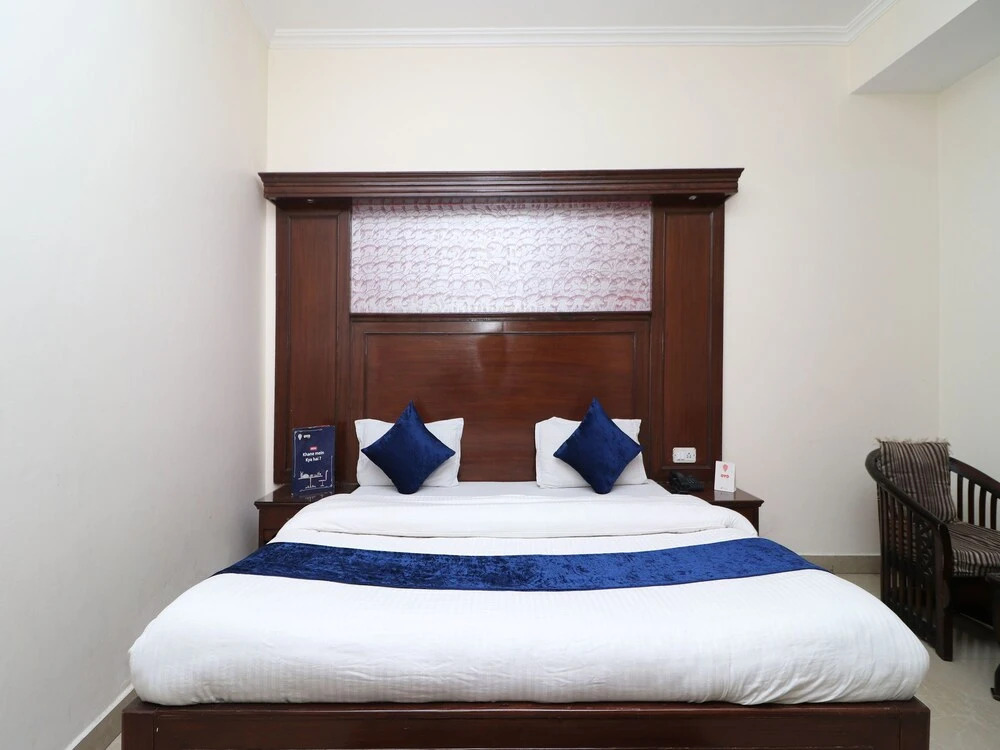OYO 6271 Hotel Abhinandan