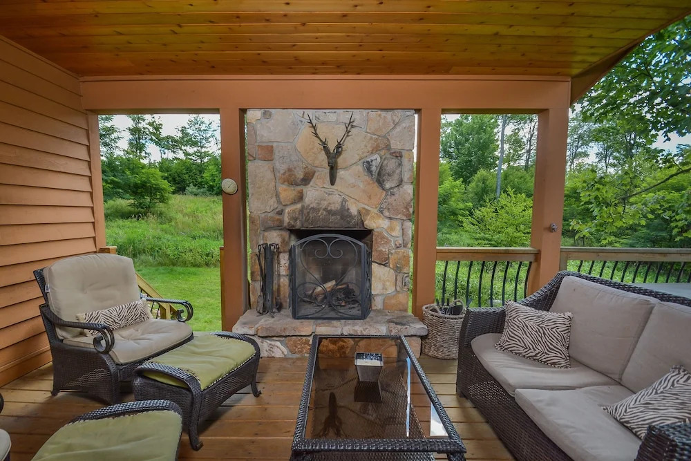Mountainlair 5 Bedroom House