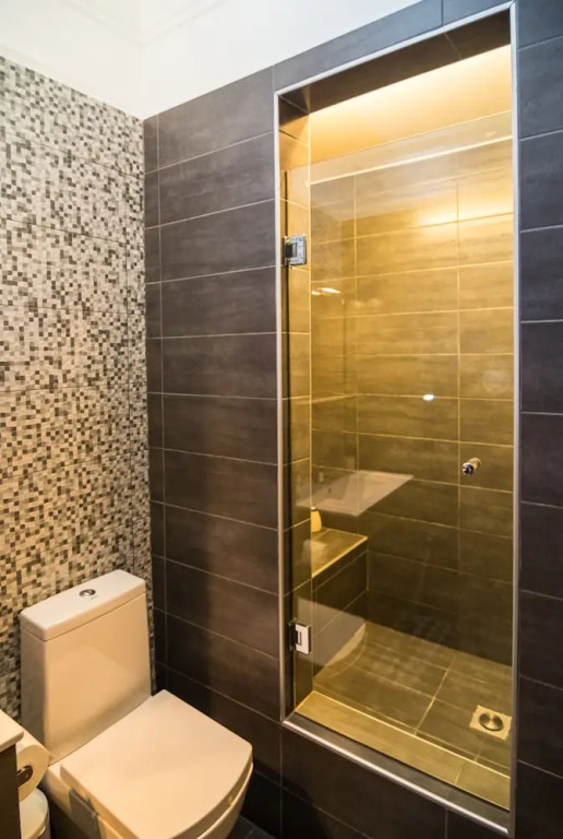 Beautiful Modern Aprt with 1BR in DT Athens