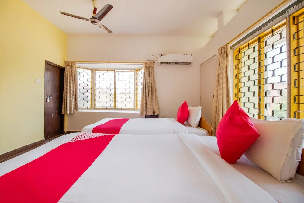 Space Ville by OYO Rooms