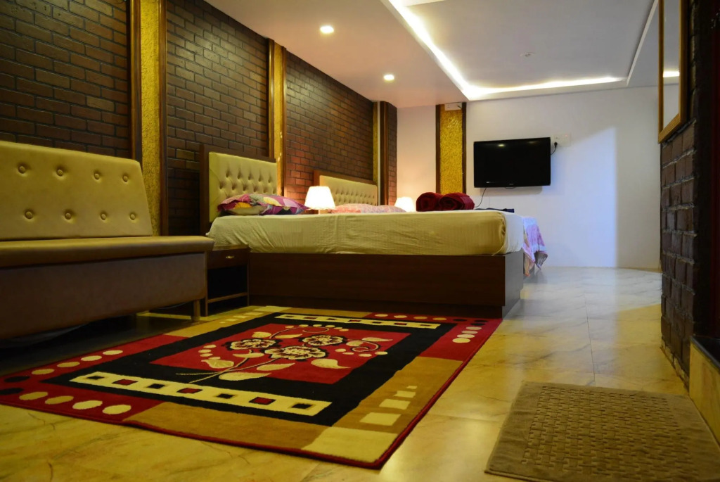 Roundcube Guest House