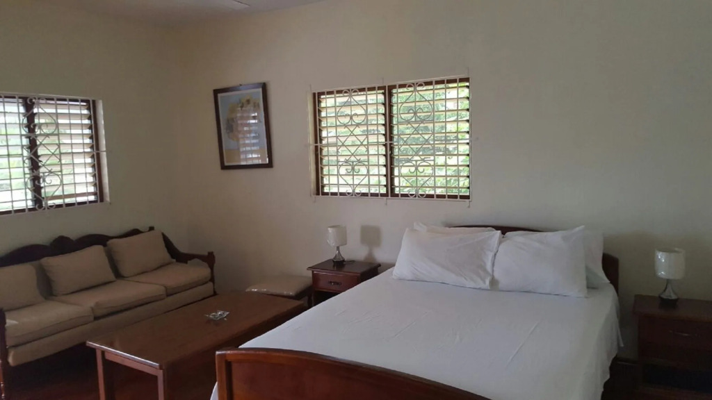 Pimento Studio Apartment