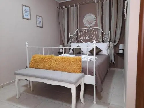 Nikos Studio