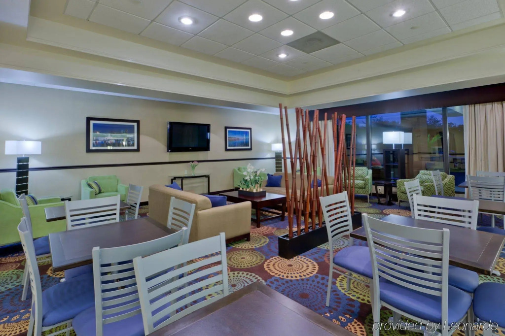 Holiday Inn Express Baltimore BWI Airport West by IHG