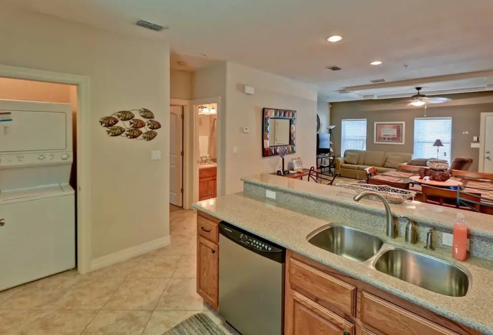 Sea Glass 4 2 Bedroom Condo