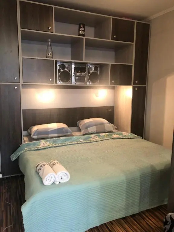 ApartLux on Pobedy Avenue