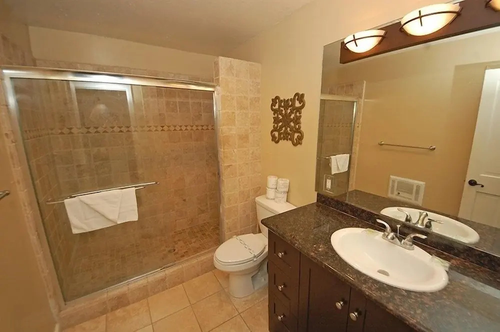 3513 Pony Express 3 Bedroom Home by RedAwning