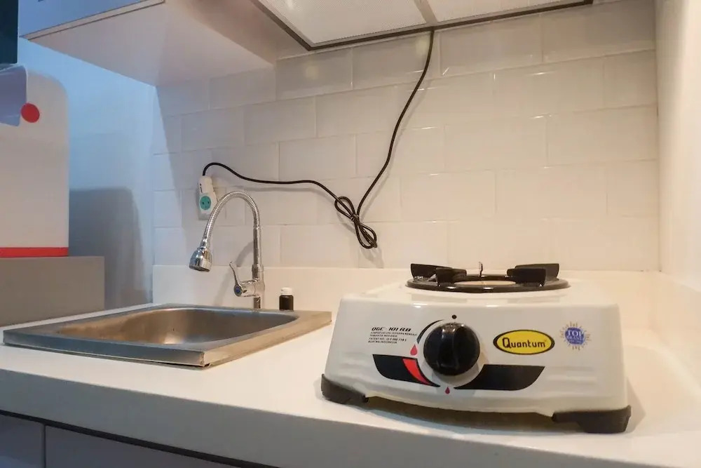 Comfy Studio Apartment Connected to Mall at Benson Supermall Mansion