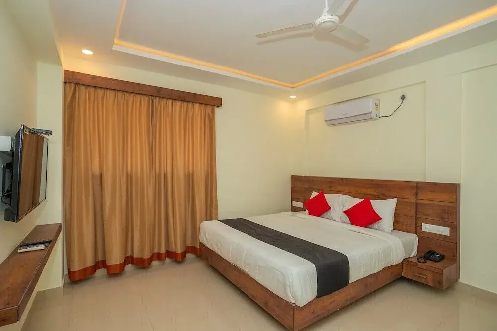Hotel Savi International by OYO Rooms