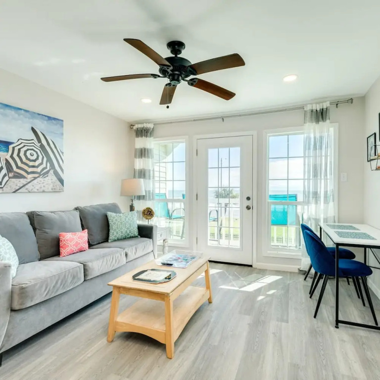 Seaside and Breezy Condo at the Victorian