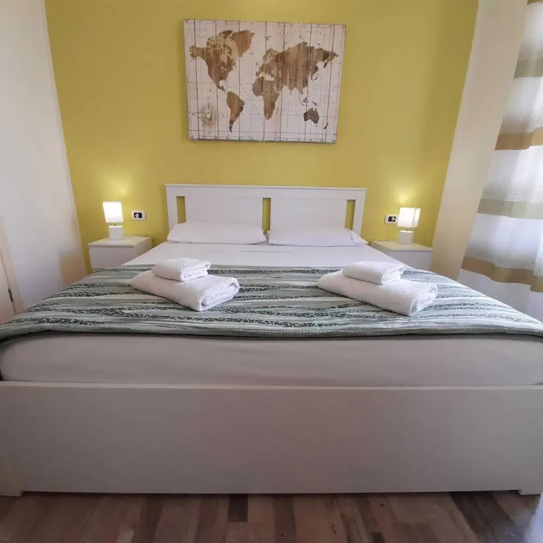 Iris Rooms