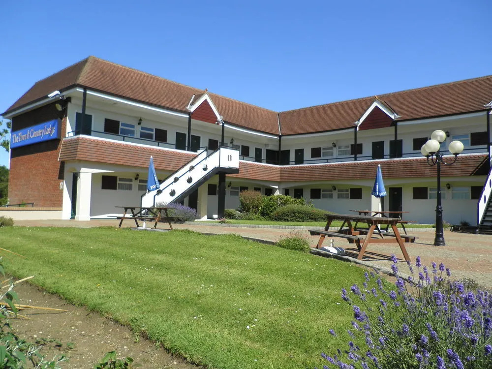 The Town & Country Lodge