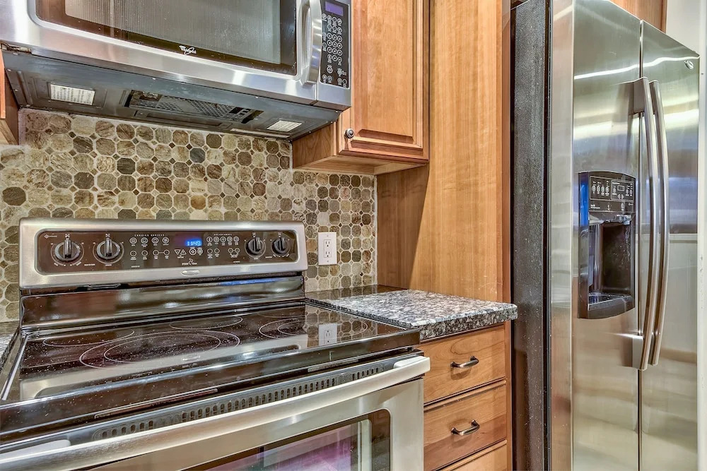 511 Pine Grove