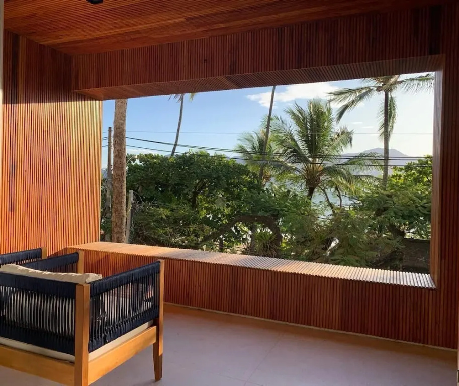 Bahari Suites