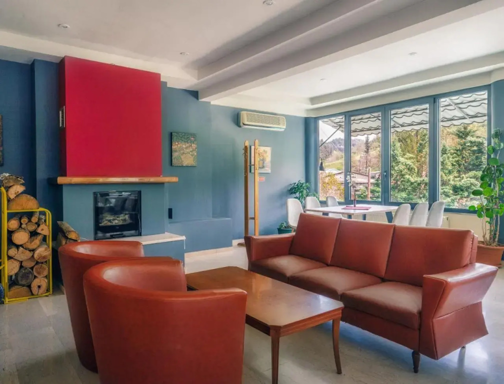 River Side Rooms