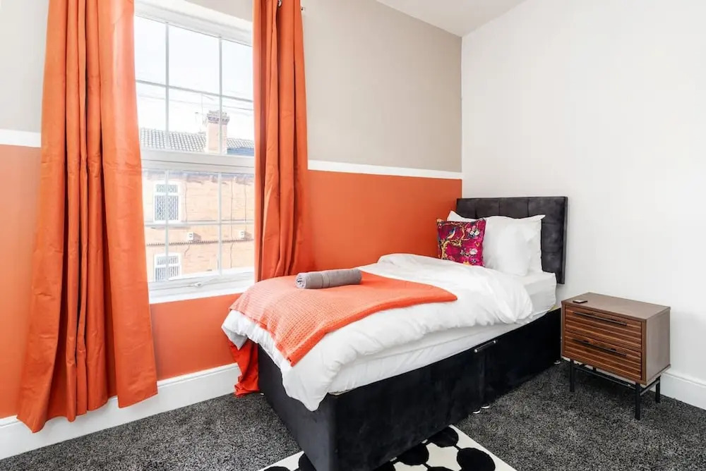 Perfect Booking Central Doncaster 3 Bed Home