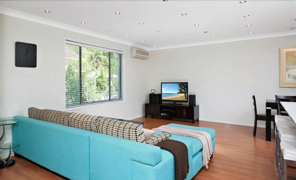 Little Beach House, 8 Mistral Close