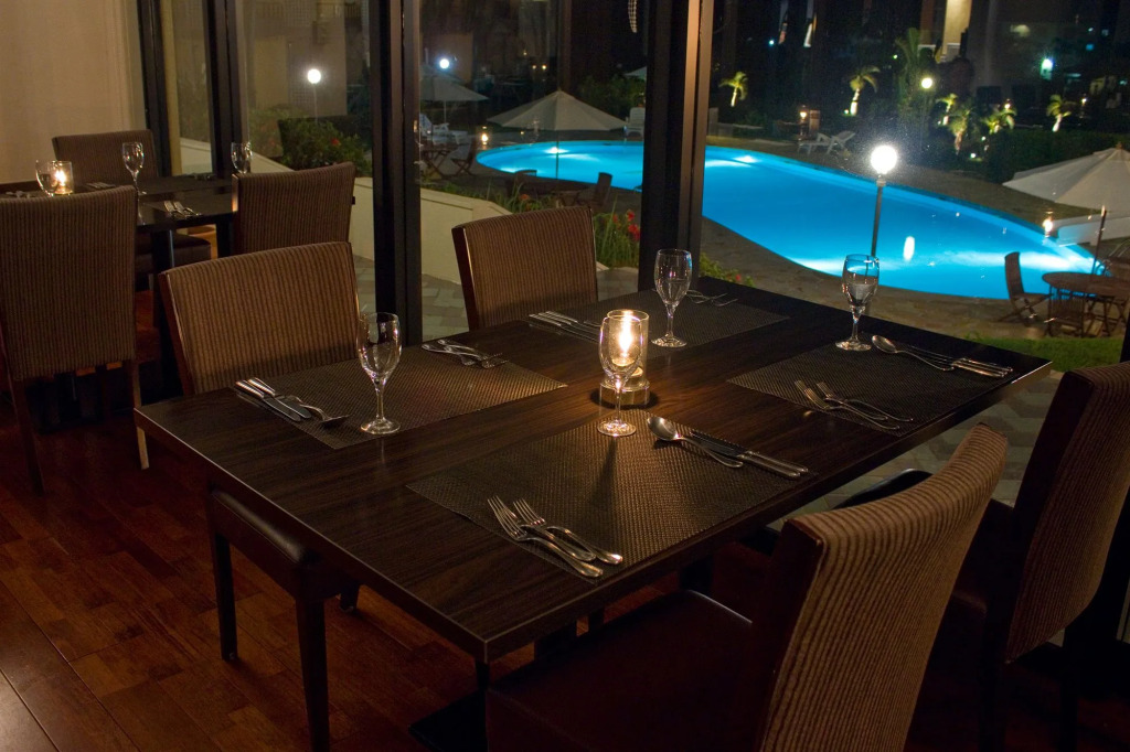 THE NEST ISHIGAKI