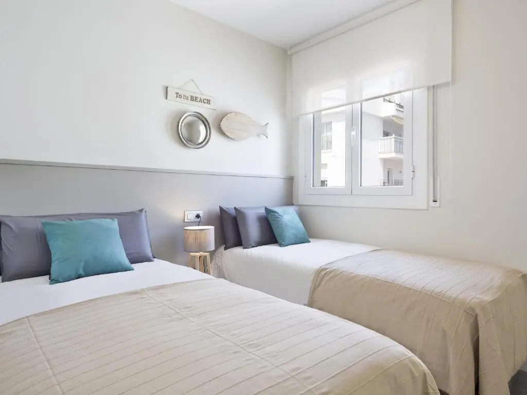 Sitges Spaces Oasis Penthouse 3 Bedroom, 2 Bathroom, Terrace, Pool, Sleeps up to 6