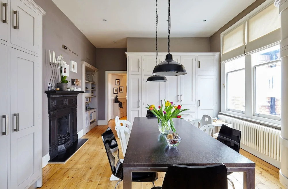 Stylish Fulham Family home