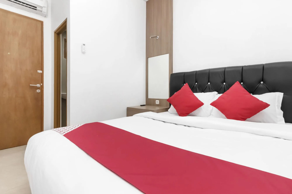 Hotel O Sarkawi Residence