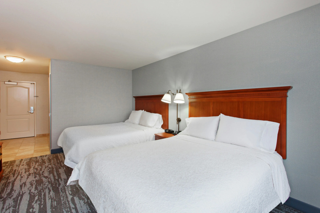 Hampton Inn & Suites Clovis Airport North