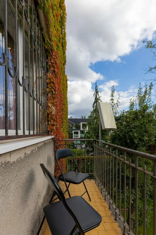 Apartment Aleja Wilanowska by Renters