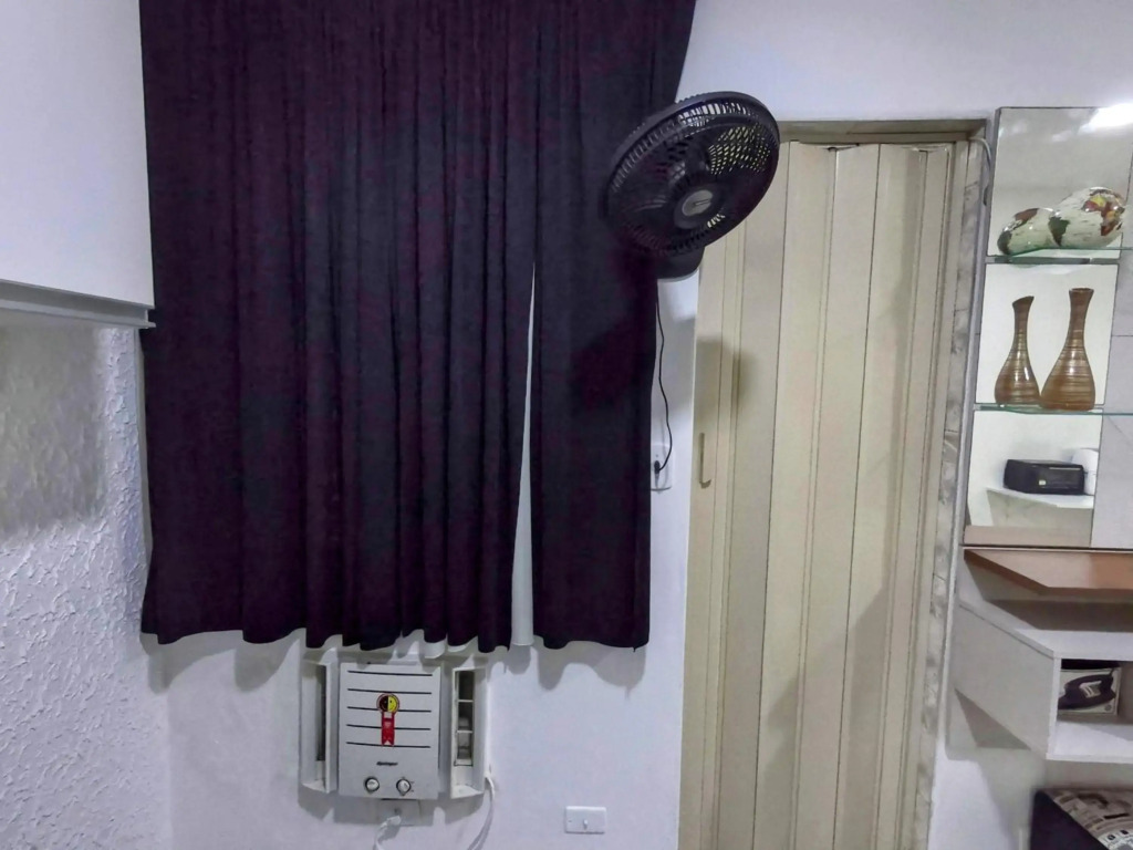 Sala living em prédio Familiar na Av da Praia