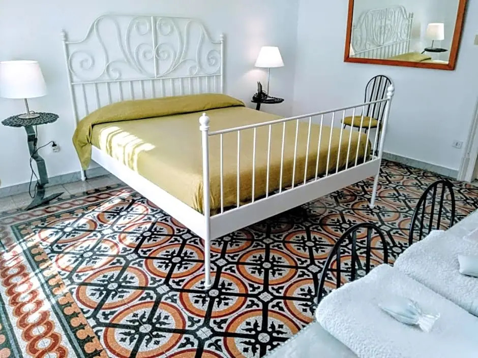 LAtelier Vedi Napoli ai tuoi piedi
