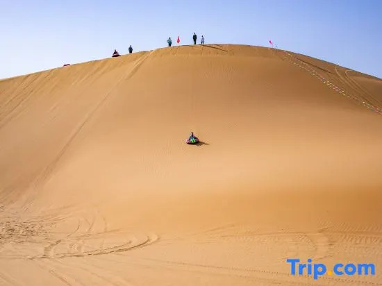 Zhongwei Shapo Tou Desert Wilderness Desert Stargazing Inn