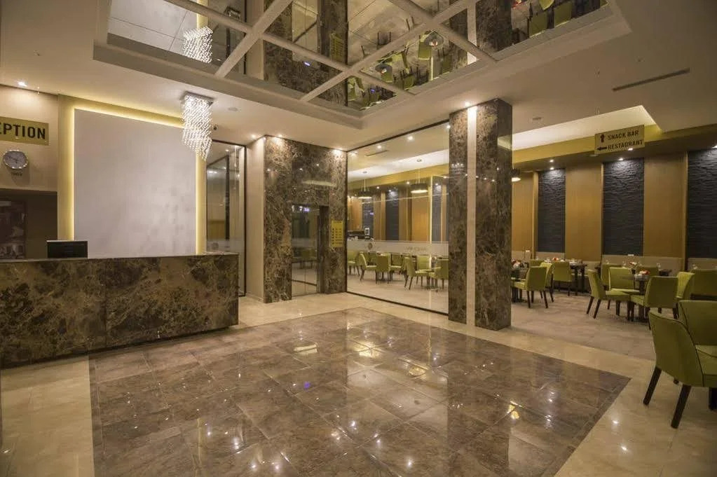 Sun Hotel