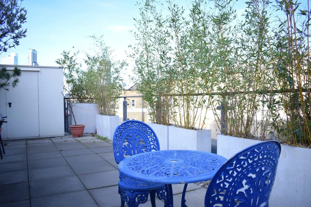 1 Bedroom Flat in Shoreditch With Private Patio