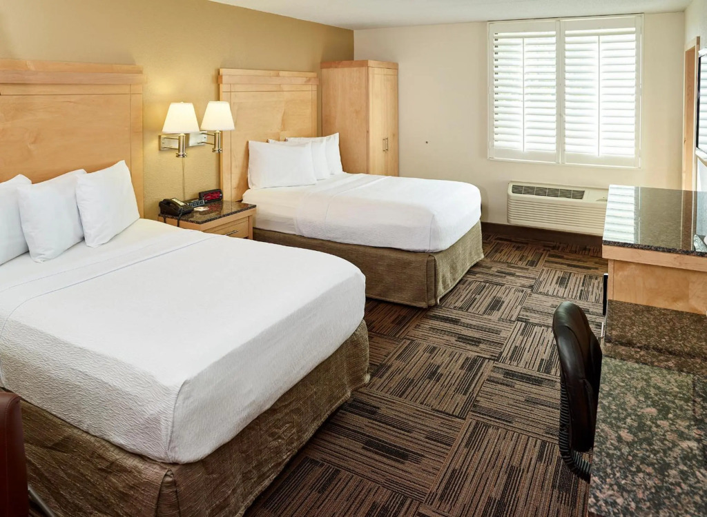 LivINN Hotel St. Paul – I-94 – East 3M Area