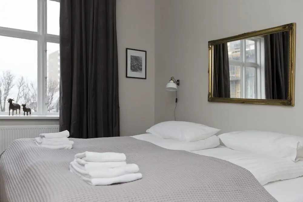 Thomsen Apartments