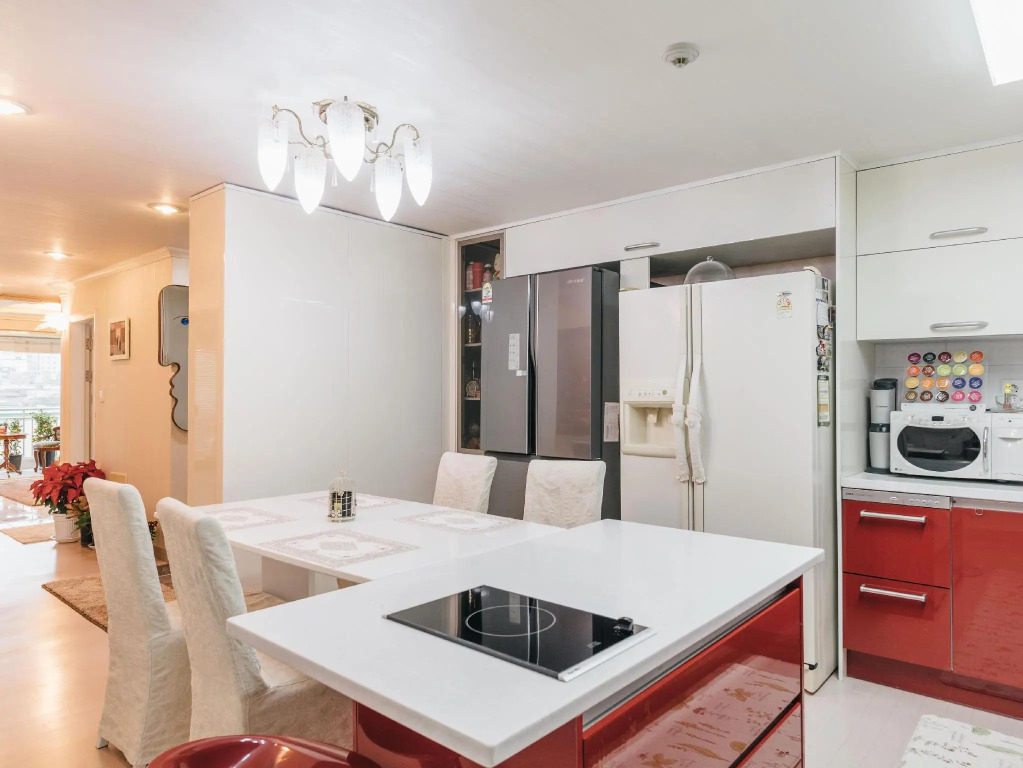 Garosugil Homestay - Female Only